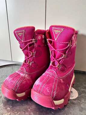 Nike Kids Pink Winter Boots Size US 1Y